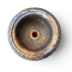 Small ornate painted 19th-century Meadow Foundry cast iron centrepiece urn, with wide, scalloped bowl rim decorated with a repeating egg and dart decoration, supported on a slender fluted pedestal with raised quatrefoil design on an octagonal plinth base  