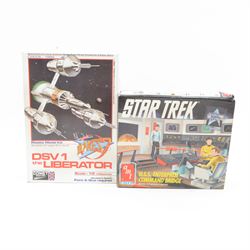 Comet Miniatures Blakes 7 DSV1 The Liberator Plastic Model Kit and a AMT ERTL Star Trek U.S.S Enterprise Command Bridge Model Kit, both boxed