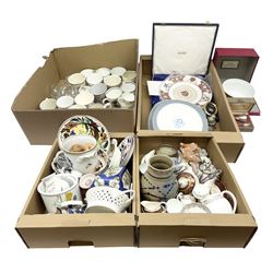 Twin handled cache pot in the style of H