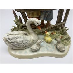 Large Hummel figure group by Goebel, Forever Friends, limited edition 697 of 1000, H28cm