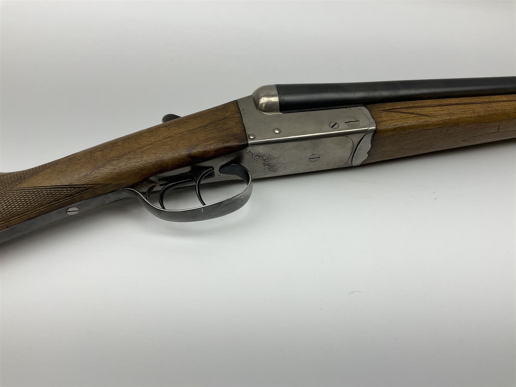 Spanish Master 12-bore side-by-side double barrel boxlock ejector sporting gun, 70.5cm barrels, pale walnut stock with chequered grip and plain fore-end and thumb safety, serial no.130828, L113cm SHOTGUN CERTIFICATE REQUIRED