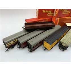 Hornby/Tri-ang '00' gauge - Class J13 0-6-0 Saddle Tank locomotive No.1247; Dock Shunter 0-4-0 diesel locomotive No.5; both boxed; six boxed and two unboxed wagons; and three unboxed passenger coaches (13)