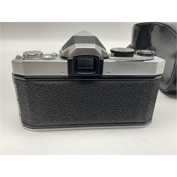 Petri Flex 7 camera body, serial no. 555698, with Perti C.C 1:1.8 f=55mm' lens, serial no. 78253, together with Petri Flex V2 camera body, serial no. 364427, with 'Petti C.C. 1:2 f=55mm' lens, serial no. 137076, in ever ready case