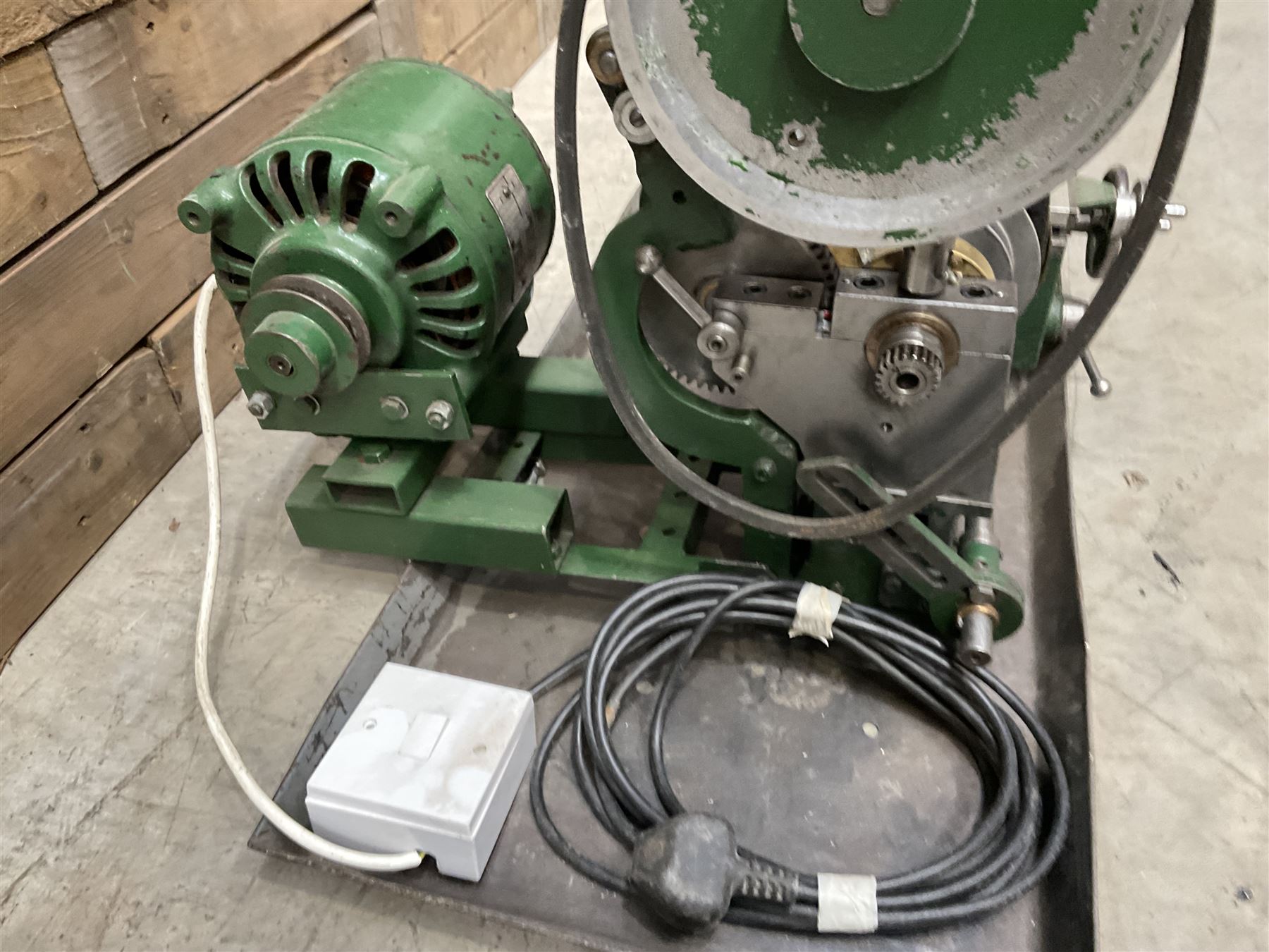 Metalworking lathe 240v