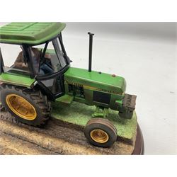 Border Fine Arts for John Deere Pulling Power model no 2140, by Ray Ayres, limited edition, with original box, H14cm