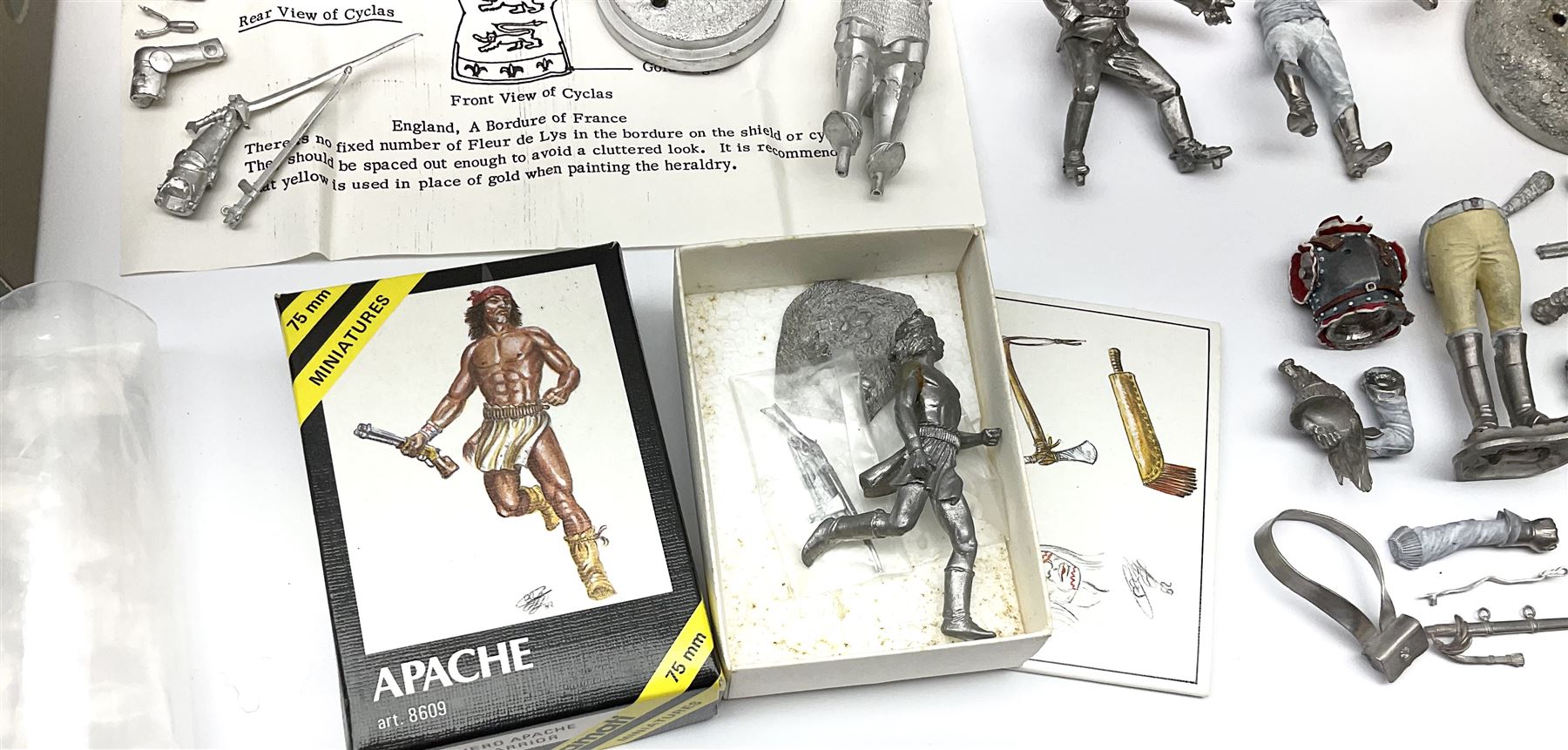 Quantity of cast metal figures and busts by Ceremonial Studios, Amati Miniatures etc including historical soldiers, American Native Indians etc predominantly in unmade/part constructed and unpainted kit form; together with associated accessories, wooden plinths etc; and boxed plastic soldiers