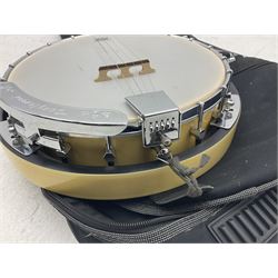 Tanglewood Union Series TWB 18 M5 five-string banjo, serial no.WE131200382 L96cm; in soft carrying case