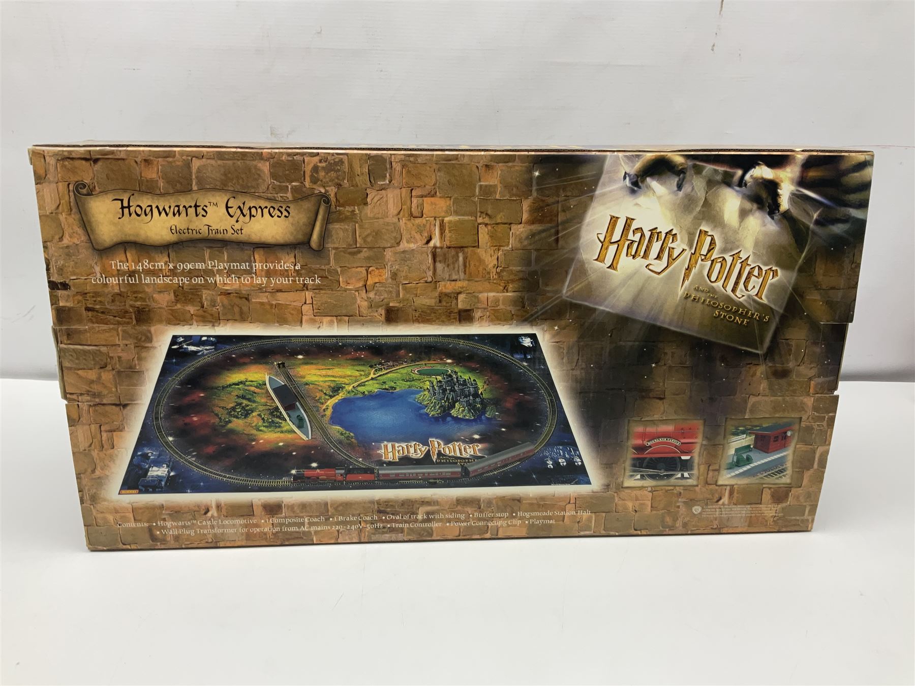 Hornby '00' gauge Harry Potter and the Philosopher's Stone Hogwarts Express electric train set