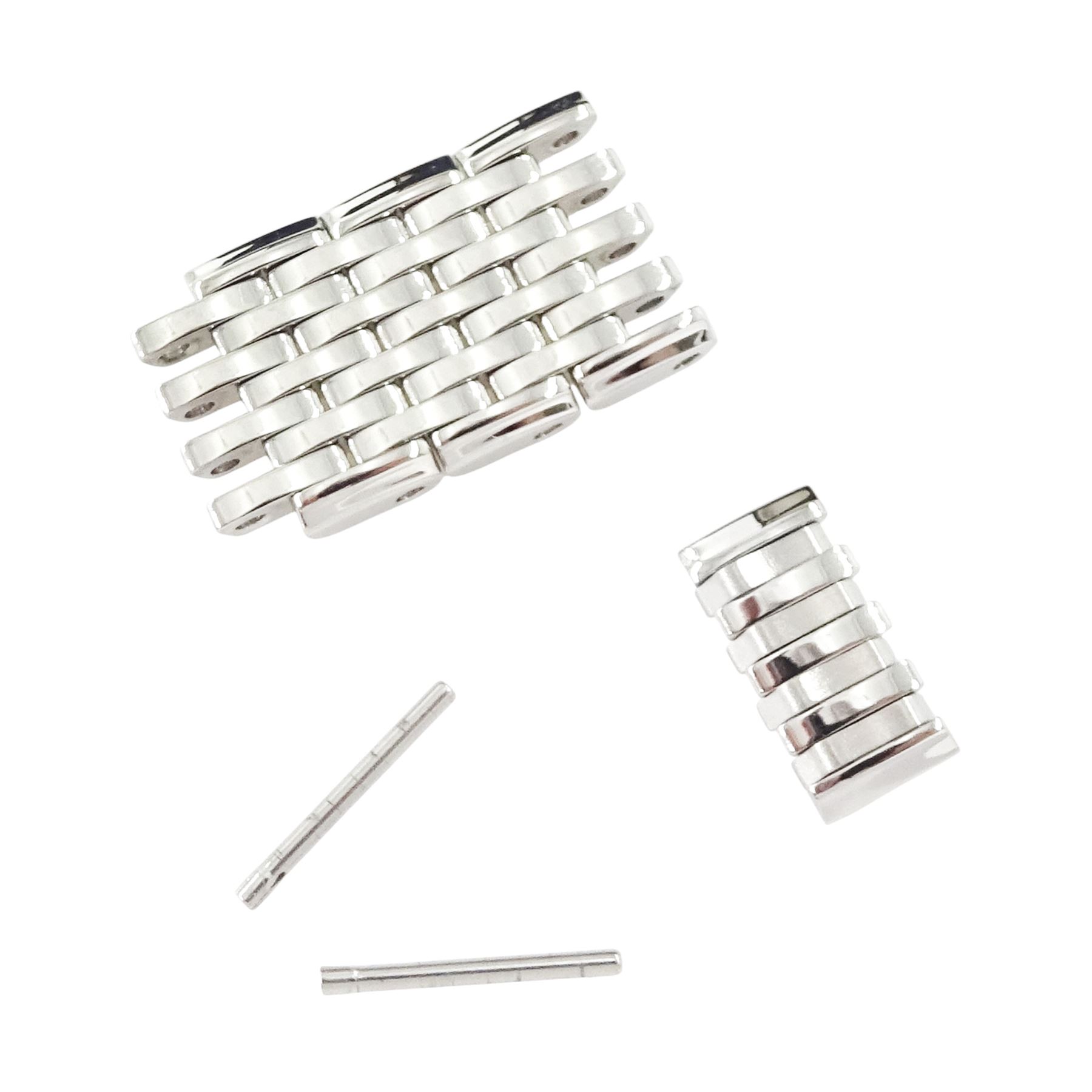 Longines La Grande Classique ladies stainless steel quartz wristwatch, Ref. L4 205 4, white dial with Roman numeral hour markers, on stainless steel bracelet, with fold-over clasp, boxed with guarantee card dated 2014