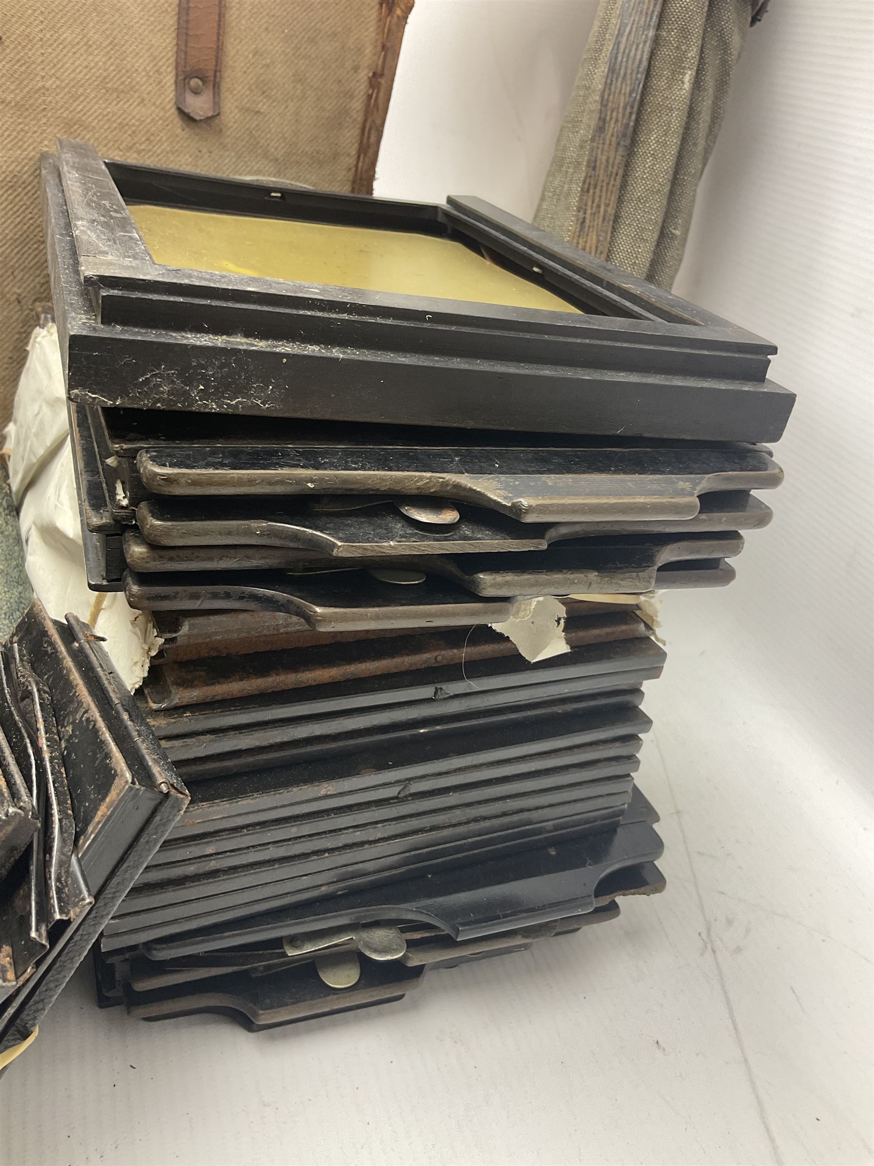 Contessa-Camera Werke folding camera, together with Hirrlinger folding camera, additional plates, two tripods and other accessories 