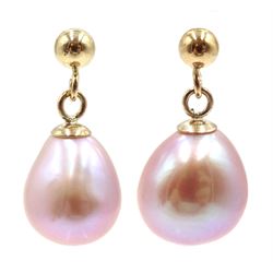 Pair of 9ct gold peach pearl pendant stud earrings, stamped 375