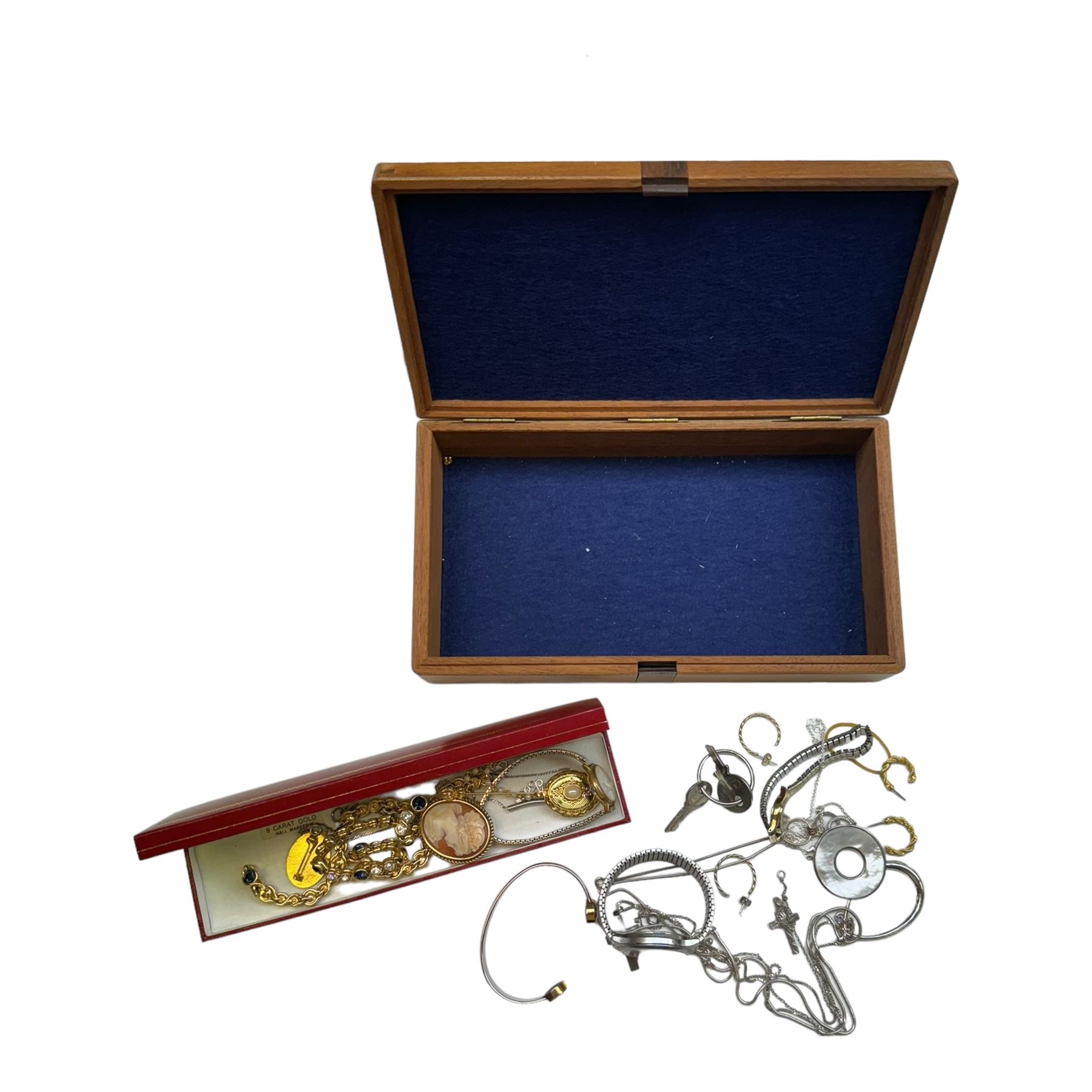 9ct gold Cameo brooch, hallmarked, Pandora necklace, silver necklaces and costume jewellery 