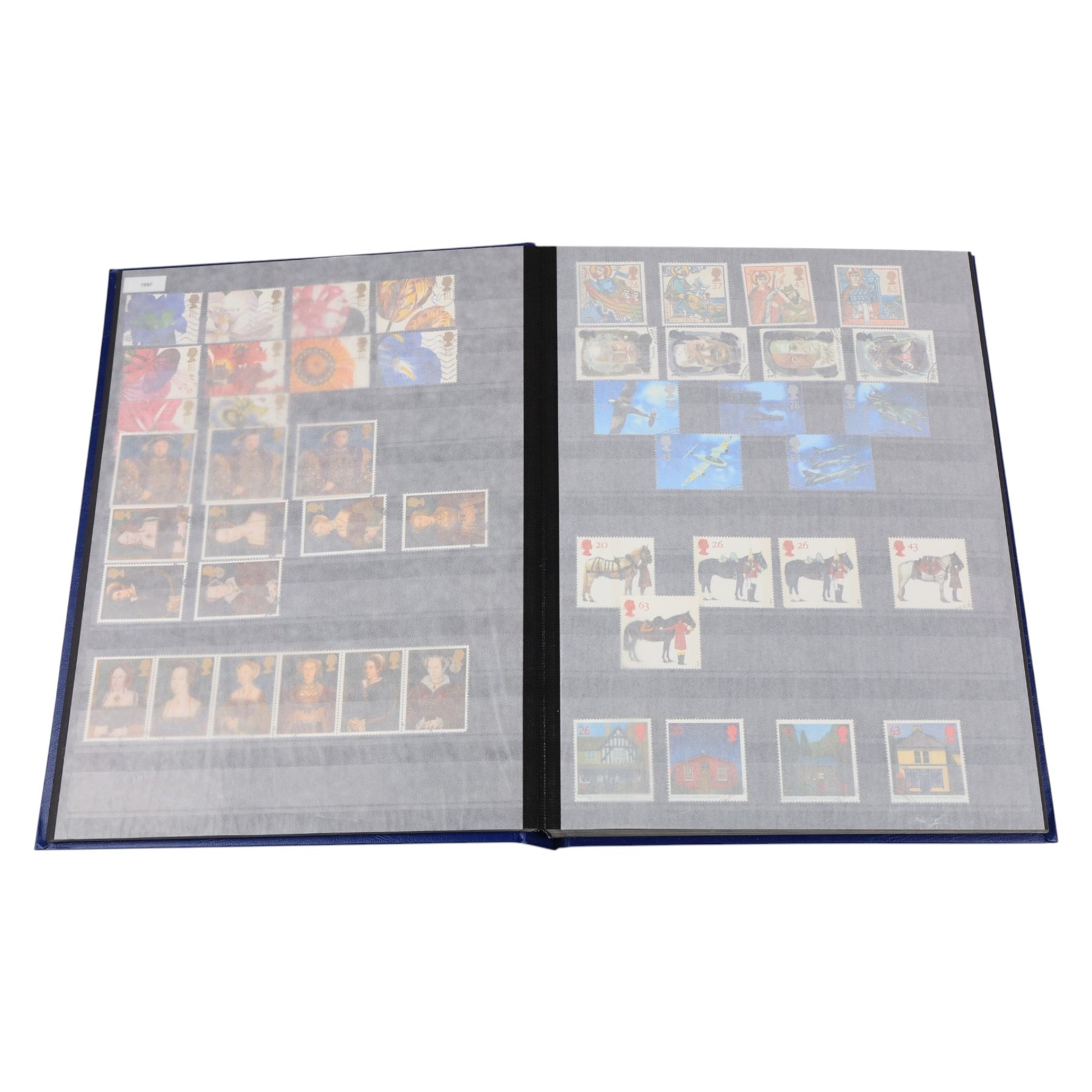 Mainly Great British stamps, including Queen Elizabeth II mint decimal issues, Machin definitives, first day covers, etc, in one box