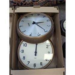 Gents and similar circular slave clocks, in two boxes