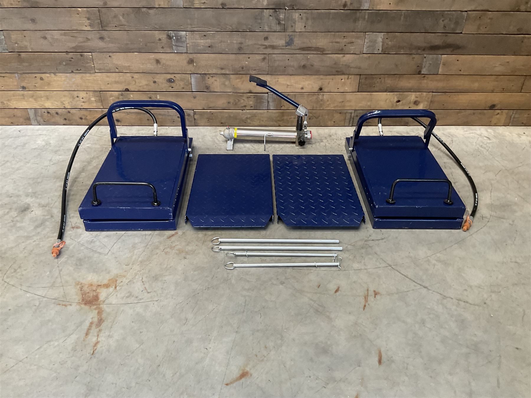 Heavy duty CR06XHD hydraulic vehicle car ramps