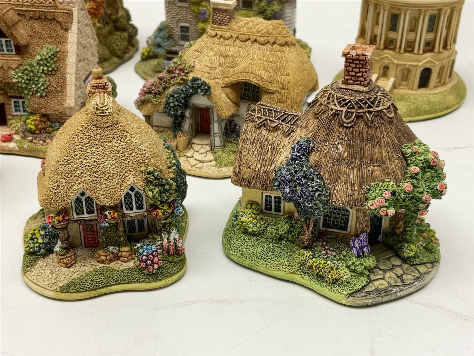 Twenty Lilliput Lane models | Antiques, Collectables, Ceramics