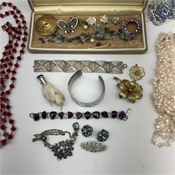 Collection of pearl necklaces, vintage brooches, bangles and other costume jewellery