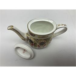 Royal Crown Derby Imari pattern cabaret set, comprising tray, teapot, milk jug, sucrier, teacup and saucer