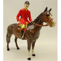  Beswick Huntsman on Bay horse, H22cm   