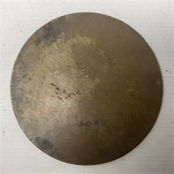 WW1 bronze memorial plaque named to John Hunt