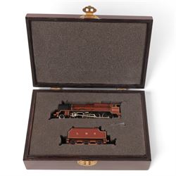 Limited edition 00 gauge Bachmann 4-6-0 locomotive and tender 'Royal Scot' no. 6100, in wo...