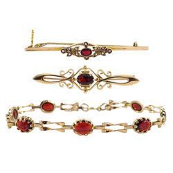 Gold cabochon garnet link bracelet and two gold garnet brooches, all 9ct hallmarked or tested