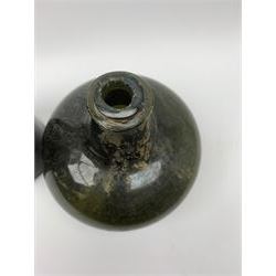 18th century green glass bottle, of onion form, H15cm, together with an 18th century green glass wine bottle, with seal depicting a boar beneath a crown, probably the Edgcumbe Crest, H27cm