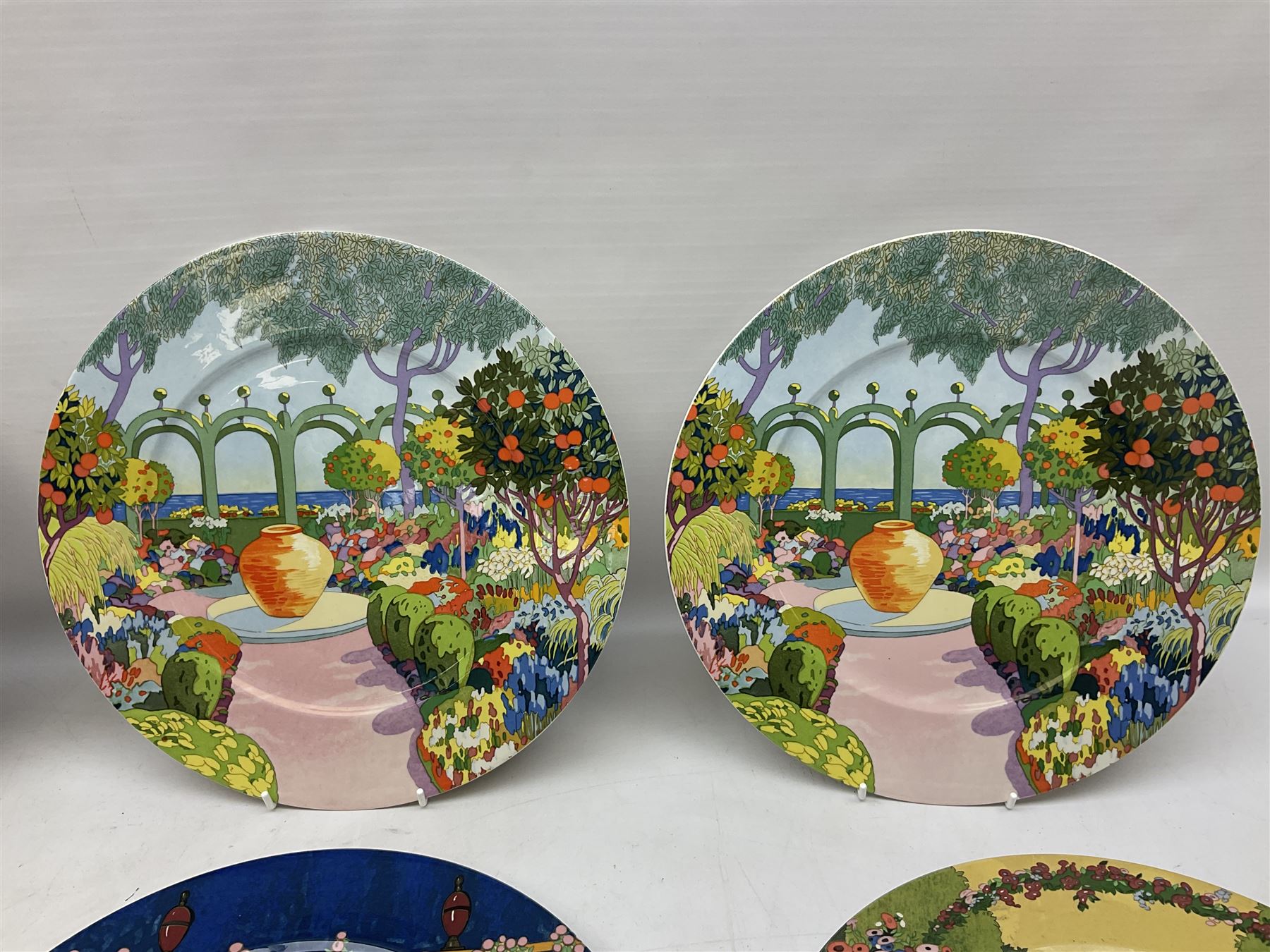 Set of six Villeroy & Boch chargers from the Jardins Francais