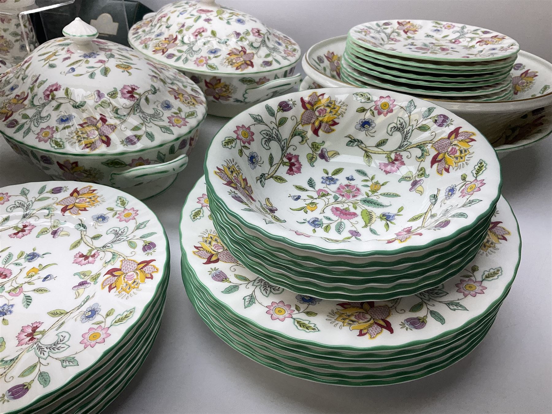 Minton Haddon Hall pattern tea and dinner wares | Antiques