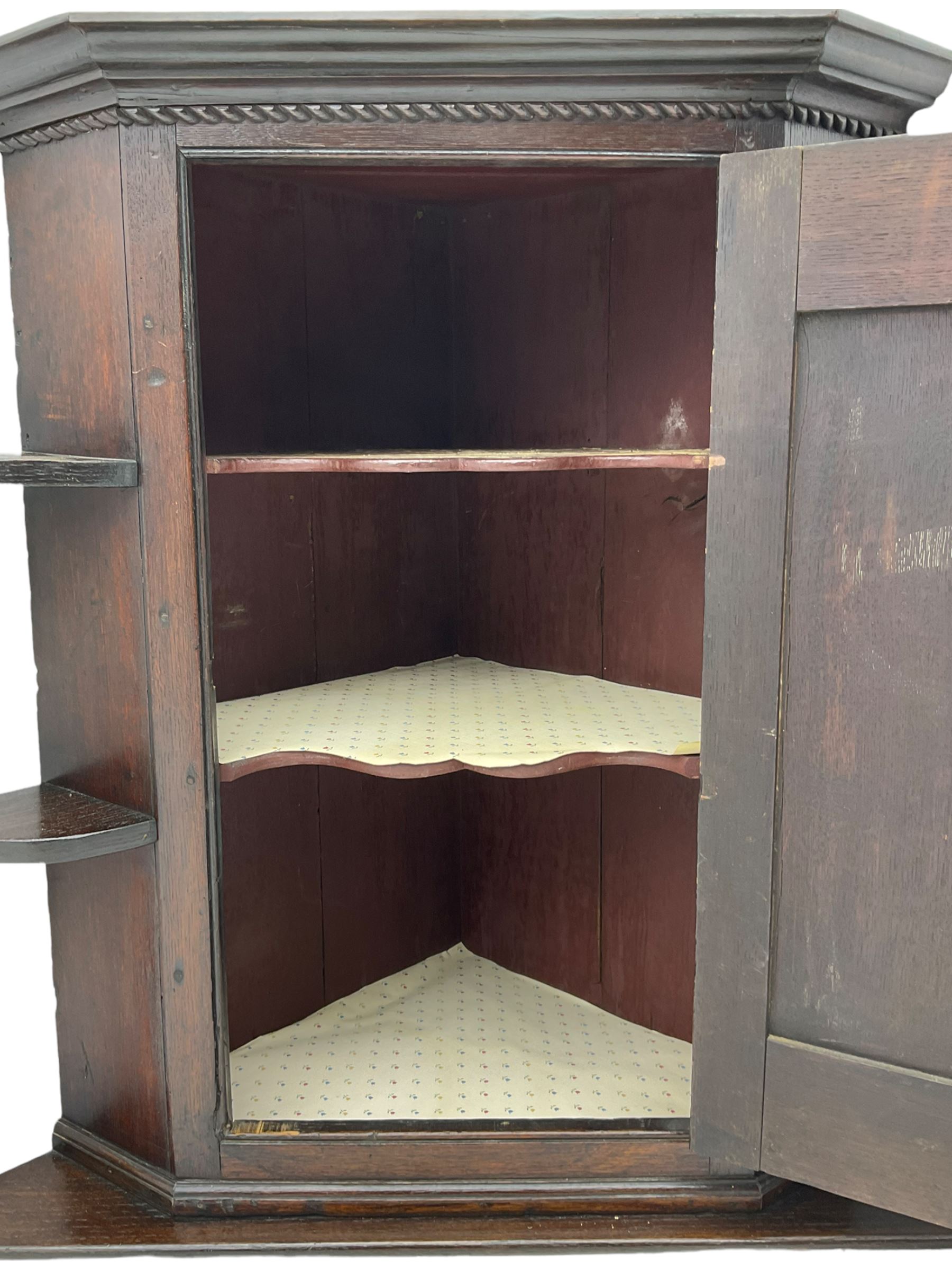 19th century oak wall hanging corner cupboard, single panelled cupboard