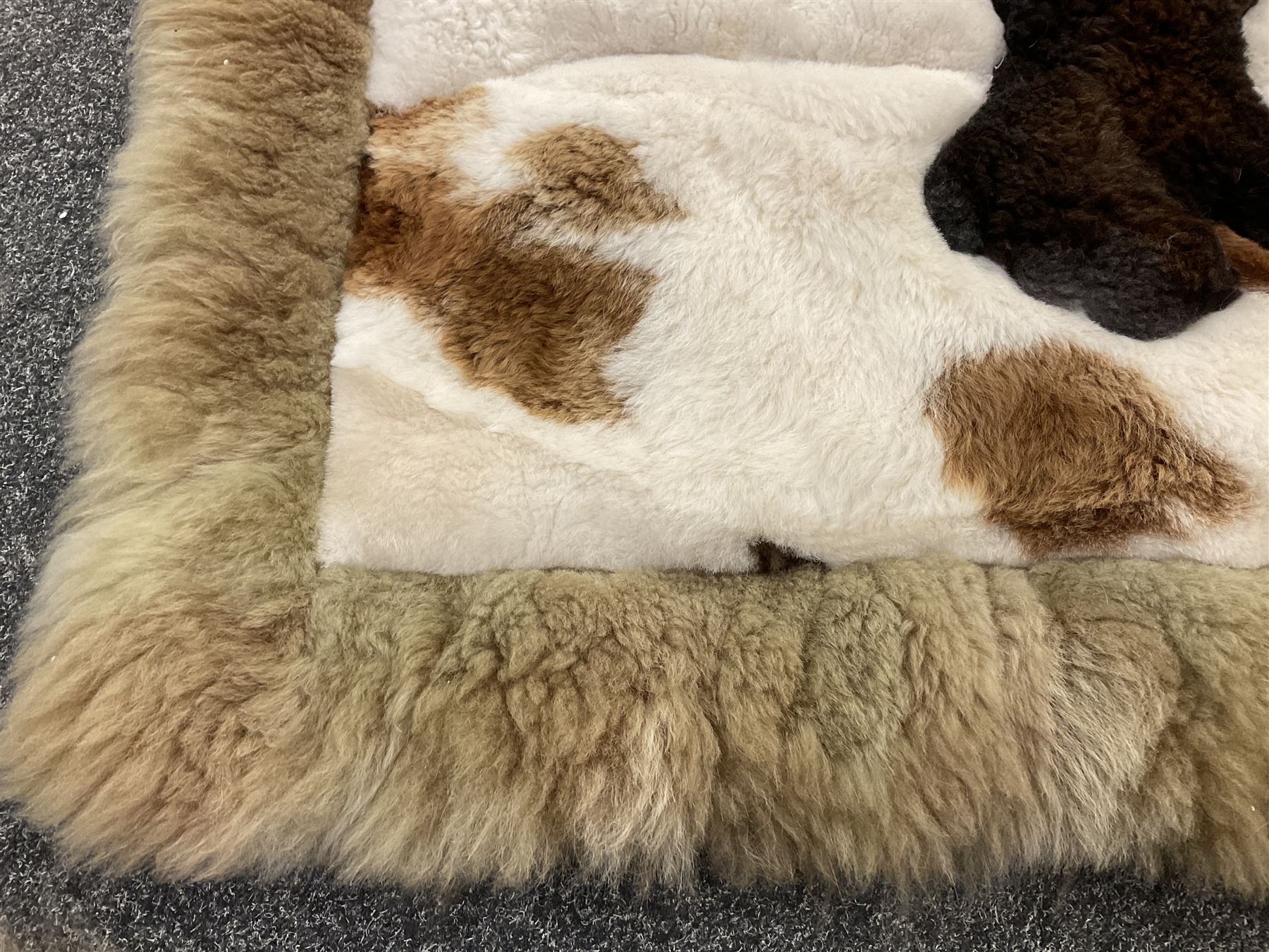 Alpaca rug/wall hanging depicting a gorilla on a cream background 