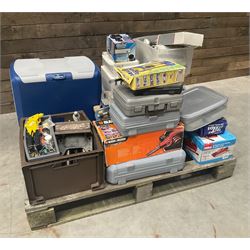 Black & Decker Powerfile, 2t trolley jack, axle stands, bench vice, framing kit, other tools and a Halfords cool box