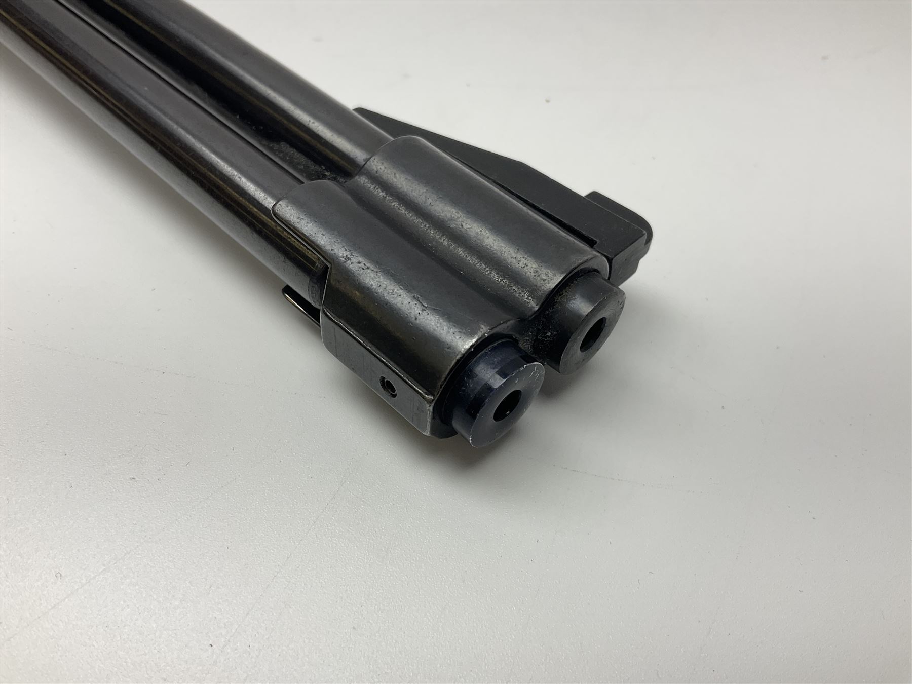 Weihrauch model HW 77 K  .22 air rifle with under lever action, beech stock with chequered pistol grip and Tasco WA39x40-1 scope, serial no.1283661 L102cm overall NB: AGE RESTRICTIONS APPLY TO THE PURCHASE OF THIS LOT