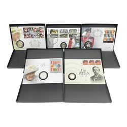 Five The Royal Mint Royal Mail silver proof coin covers, comprising 2021 'HG Wells' with two pounds, 2021 'HM The Queen's 95th Birthday' with five pounds, 2022 'Her Majesty The Queen's Platinum Jubilee 70 Years' with five pounds, 2022 'Her Majesty The Queen's Platinum Jubilee 70 Years' with fifty pence and 2022 '150 Years of The FA Cup' with two pounds, all in Royal Mail card boxes