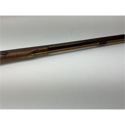 Early 19th century 15-bore flintlock converted to percussion cap fowling piece, the lock stamped T. Richards, walnut half stock with brass fittings including trigger guard with pineapple finial and 91cm barrel with ramrod under L129cm overall