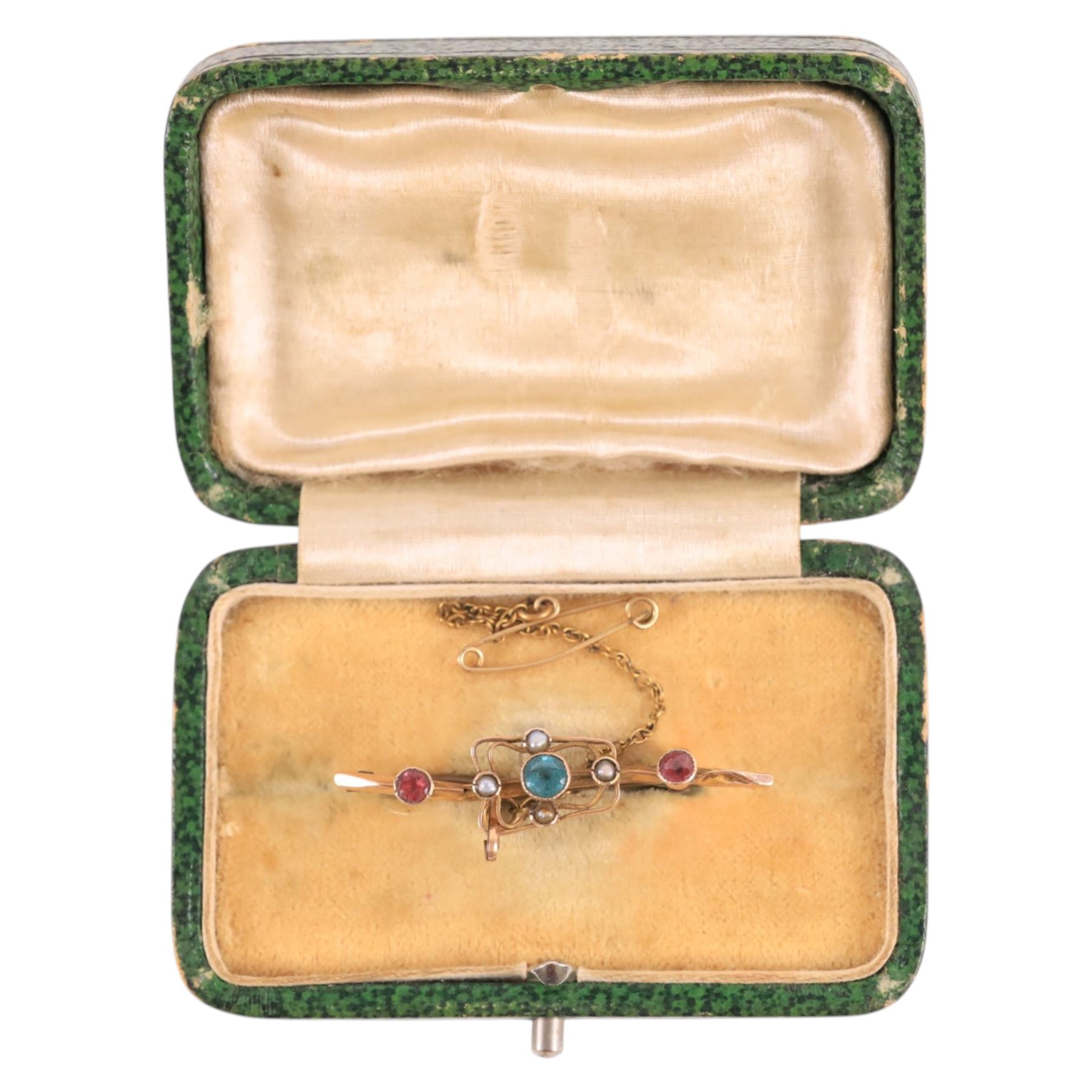 9ct gold stone set brooch, boxed