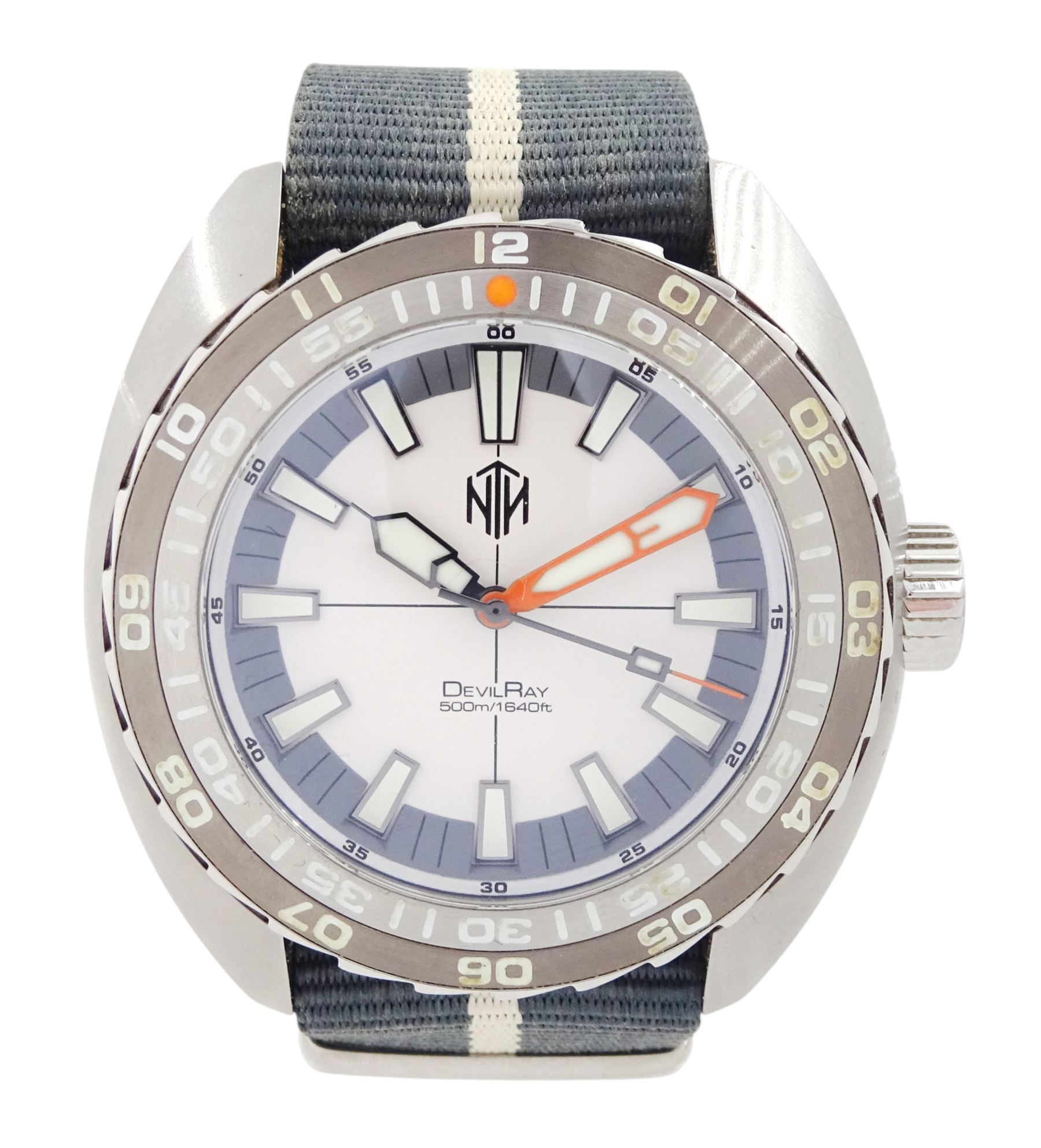 NTH DevilRay gentleman's automatic wristwatch, white and grey dial with luminous baton hour markers and unidirectional rotating bezel, on fabric strap, boxed with additional stainless steel strap 
