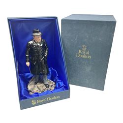 Royal Doulton Winston S. Churchill HN3433 Figure, Limited edition 1075/ 5000, with original box, H30cm 