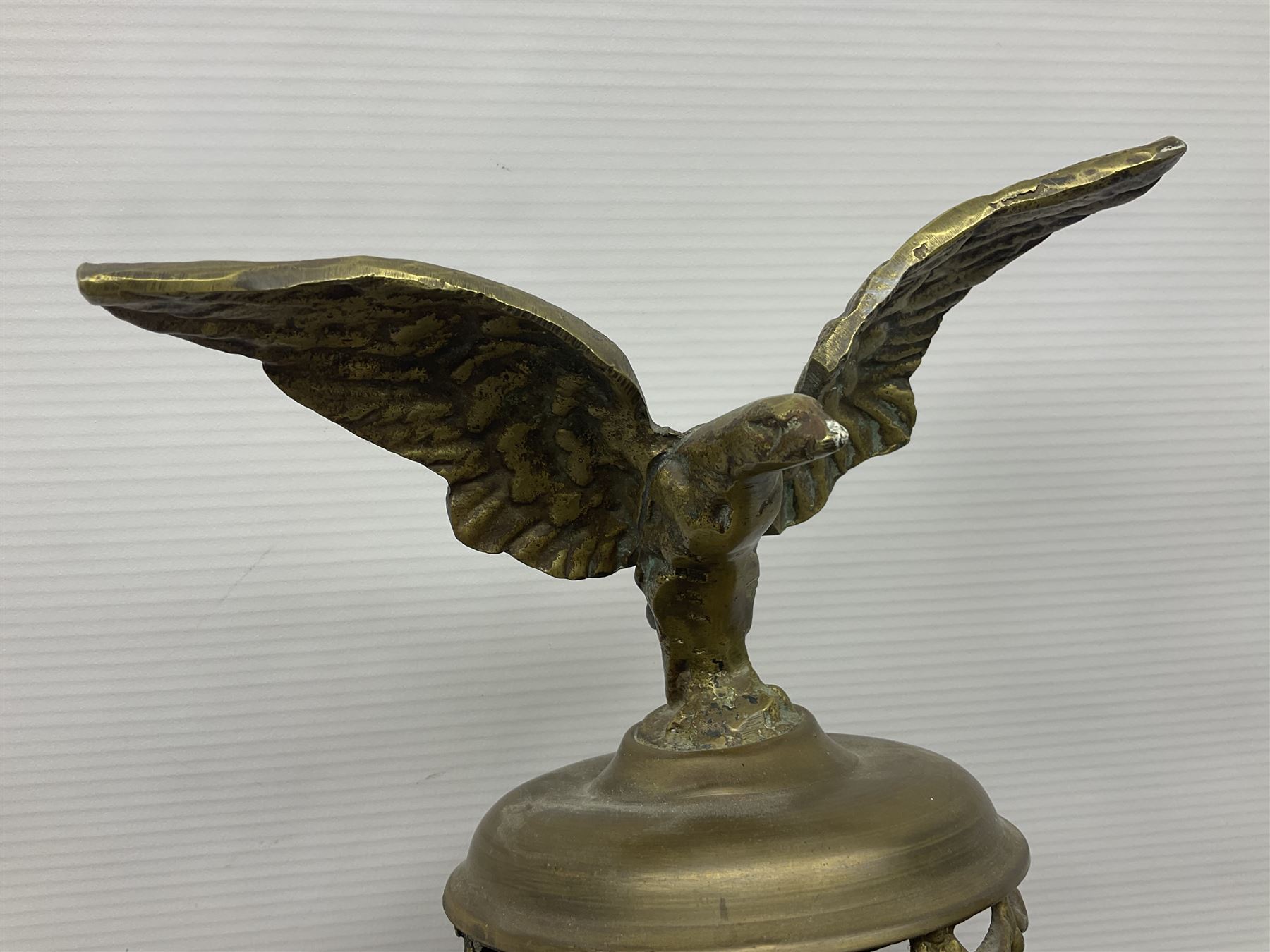 20th century brass carriage lantern, with six glass panels and eagle finial, together with a copper coal scuttle and hammered copper vase, lantern H77cm