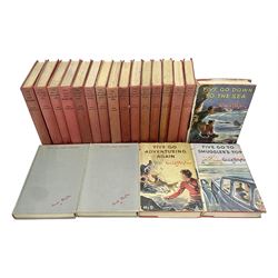Enid Blyton; Famous five twenty volumes, including seventeen first editions