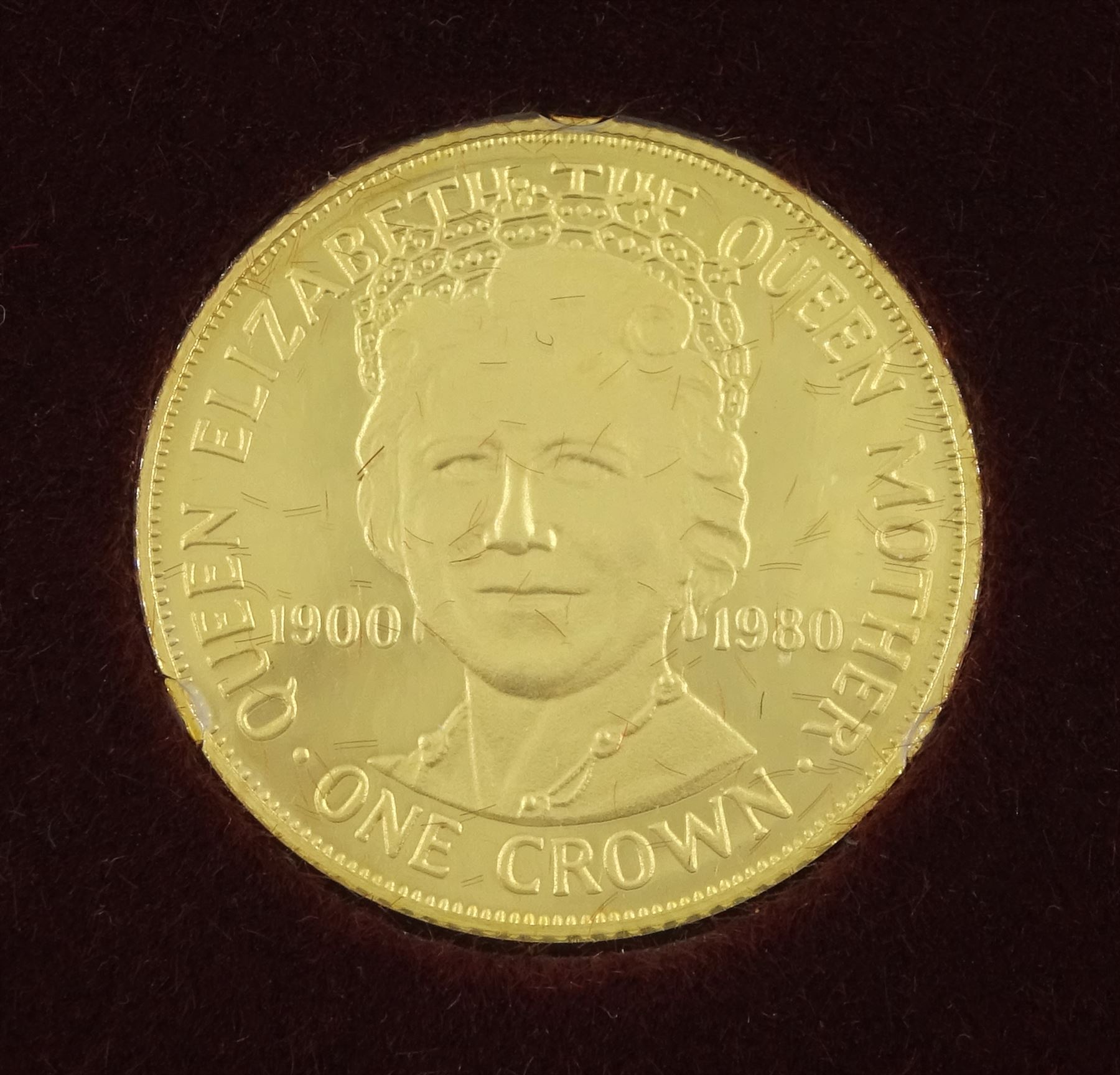 Queen Elizabeth II Isle of Man 1980 gold proof 'Queen Mother Crown' coin, approximately 7.96 grams, cased with certificate