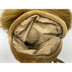Star Wars - Chewbacca back-pack in the form of the Wookie's hairy head with single zipped compartment H44cm