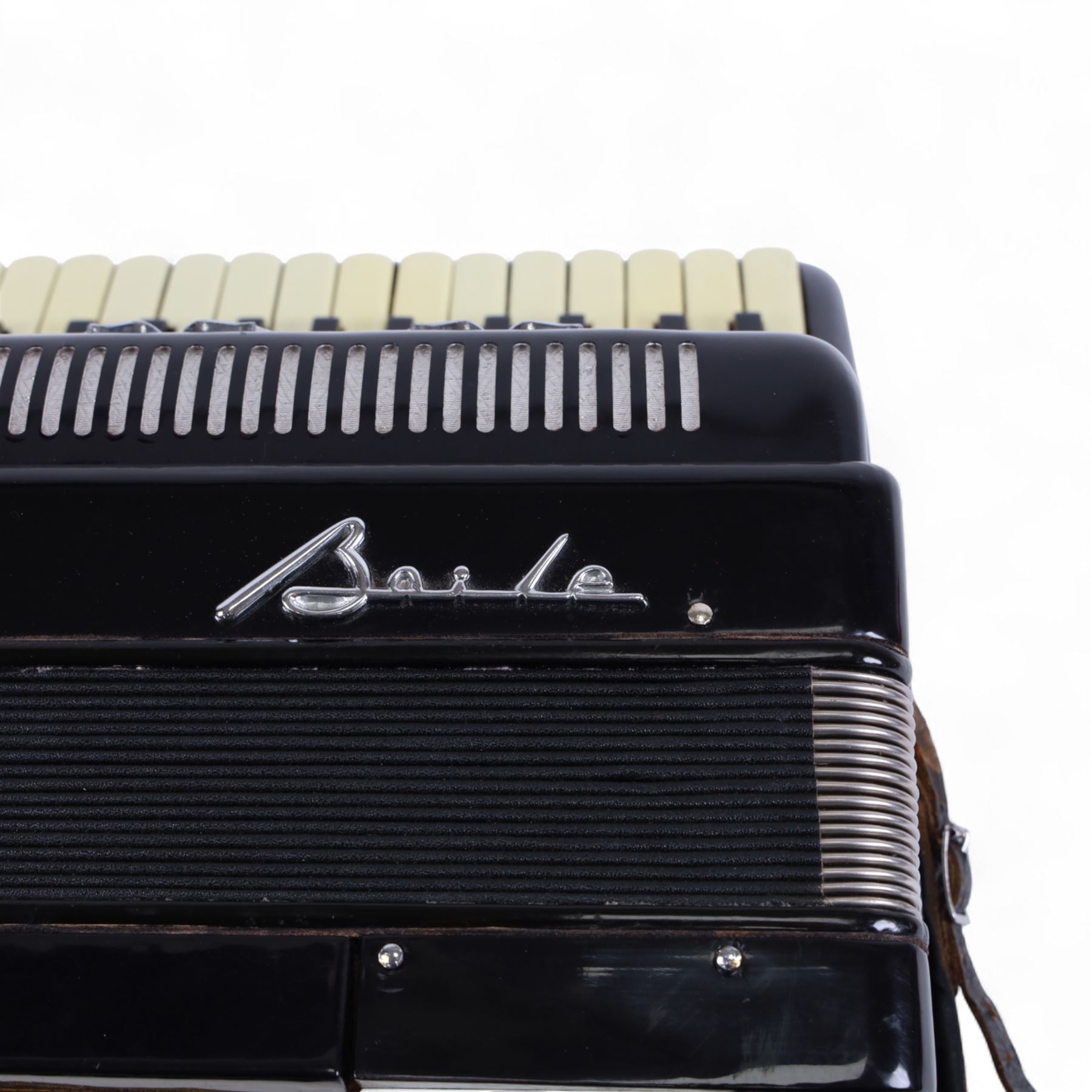 Bai-Le-20th century Chinese Piano Accordion | Musical Instruments