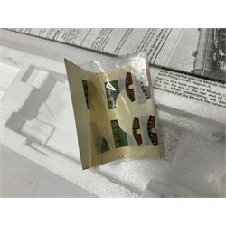 Hornby ‘00’ gauge - Class B17 4-6-0 ‘Manchester United’ locomotive no.2862 in LNER green; Class B17 4-6-0 ‘Leeds United’ locomotive no.61656 in BR green; Class D41/1 4-4-0 ‘Yorkshire’ locomotive no. 62700; Class 49/1 4-4-0 ‘Cheshire’ locomotive no.2753 in LNER green; in original boxes (4) 