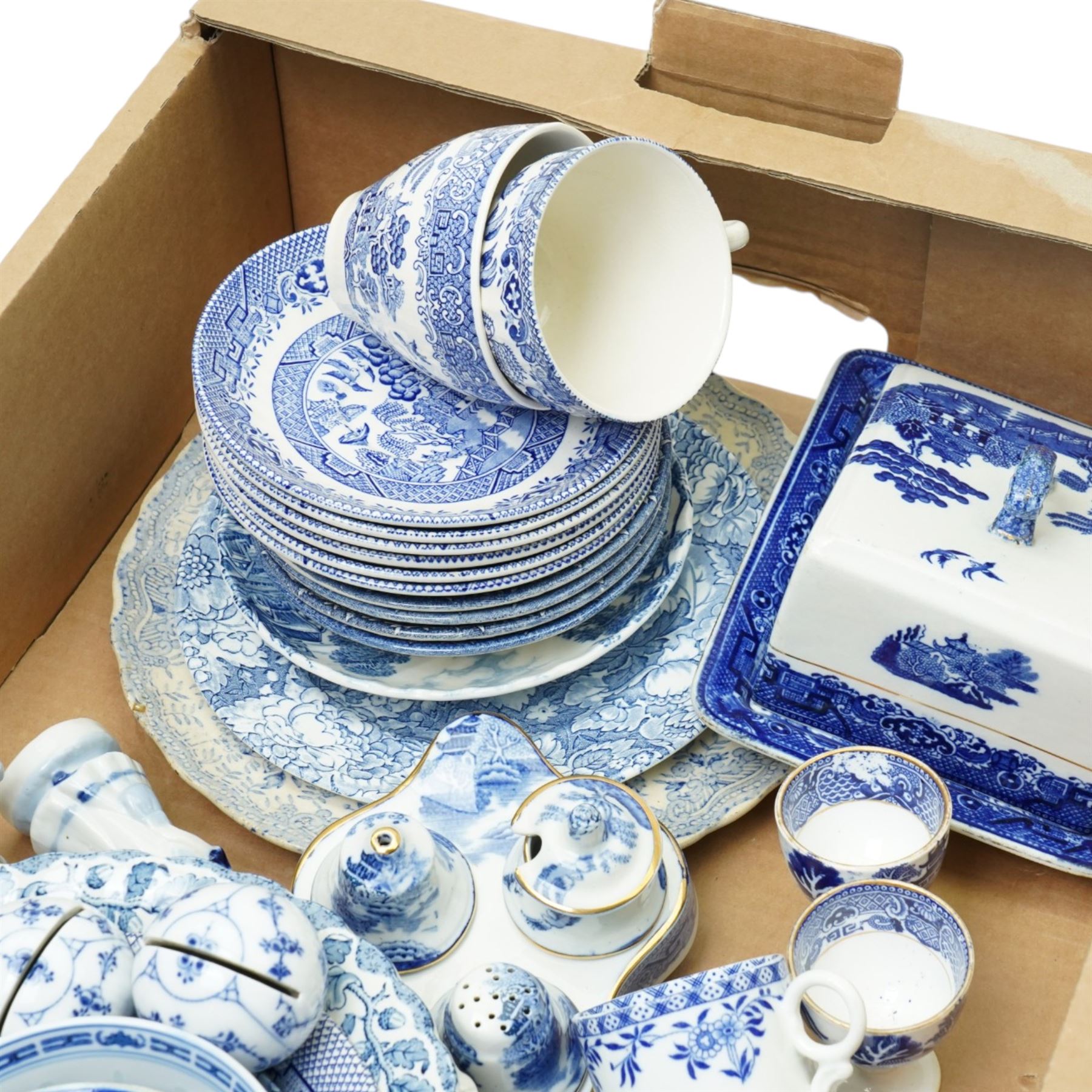 Collection of blue and white ceramics including pair of Asiatic Pheasant sauce tureens with covers and one ladle, four Royal Copenhagen place card holders and other items