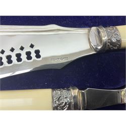 Quantity of silver plate to include cased silver plated fish knife and fork with hallmarked silver ferrules, teapots, etc