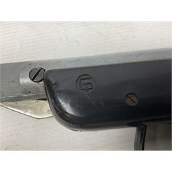 Italian RO72 .177 target air pistol with break barrel action, shaped and chequered grips L32cm