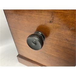 Mahogany tabletop Stereo viewer, with four Valentine Blancherd stereograph views of London, H32cm