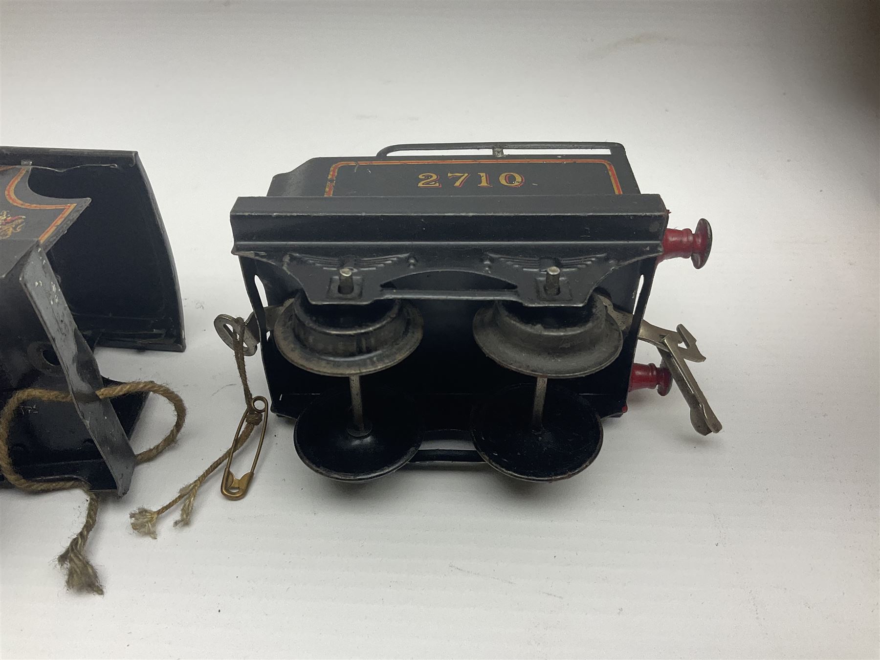 Hornby ‘0’ gauge - No. 0 Goods Set box containing clockwork LNER 0-4-0 locomotive with matching tender no.2710 in black and gold, originally from the No. 1 Goods Set; with NE open wagon, quantity of track, track clips, buffer and key 