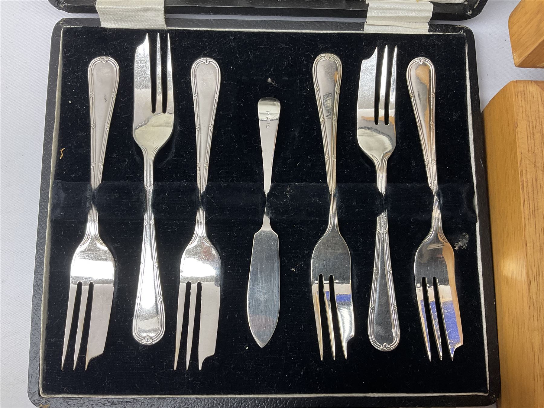 Silver mounted glass cruet set, Hallmark Walker & Hall, together with silver plate cased canteen, tea set etc